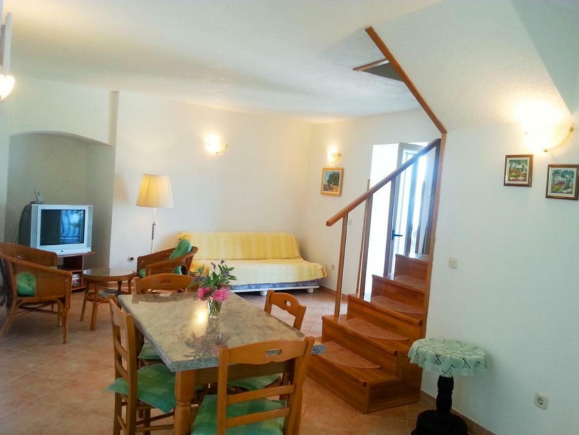 Villa Nikola Brela Luaran gambar
